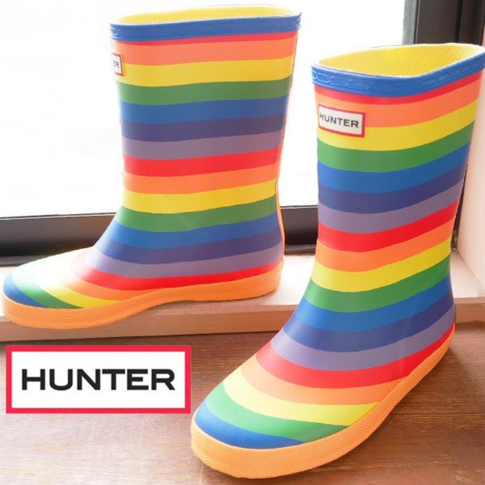 New HUNTER FIRST CLASSIC RAINBOW PRINT BOOTS  GIRLS BOYS. Worn Twice